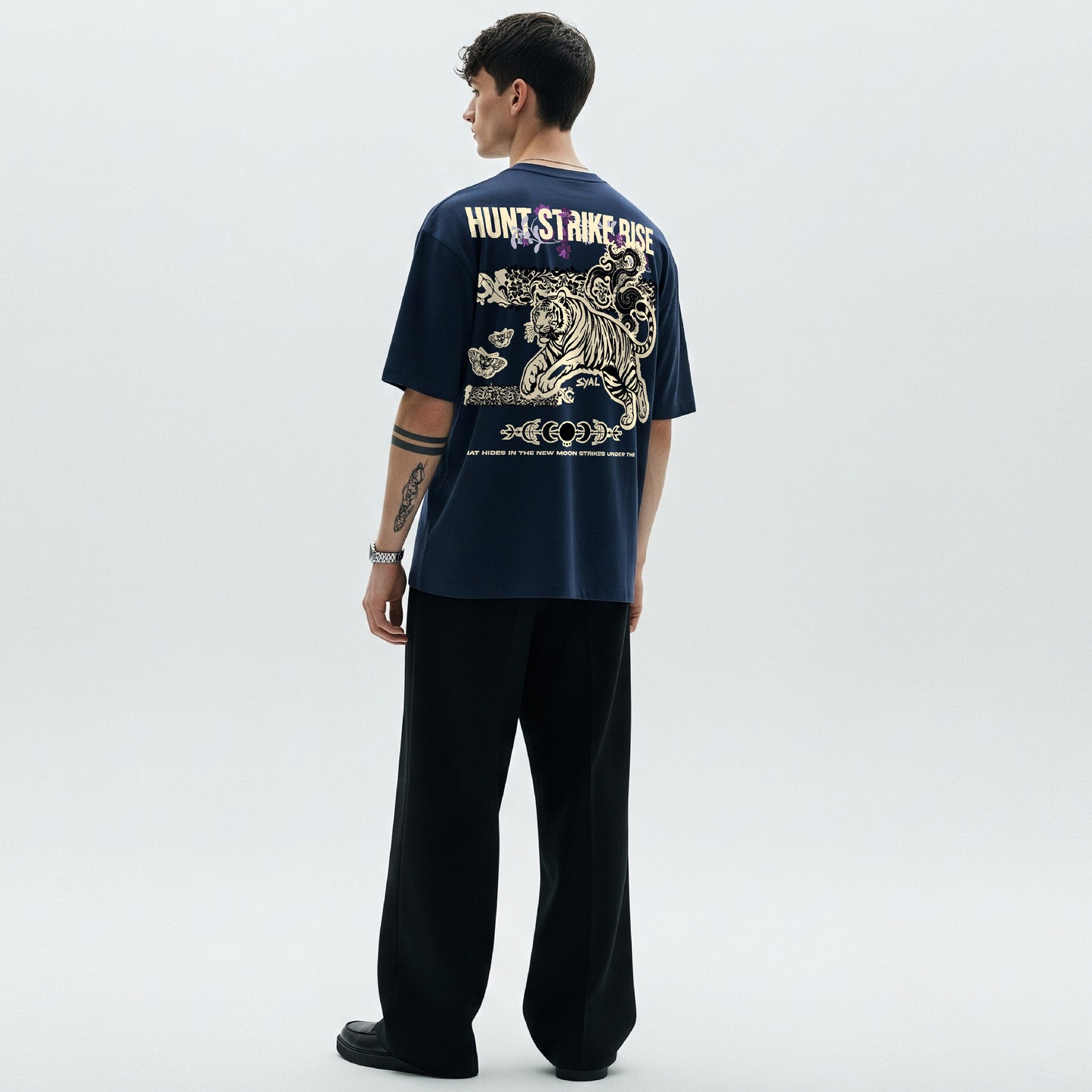 TIGER NAVY BLUE OVERSIZED T-SHIRT